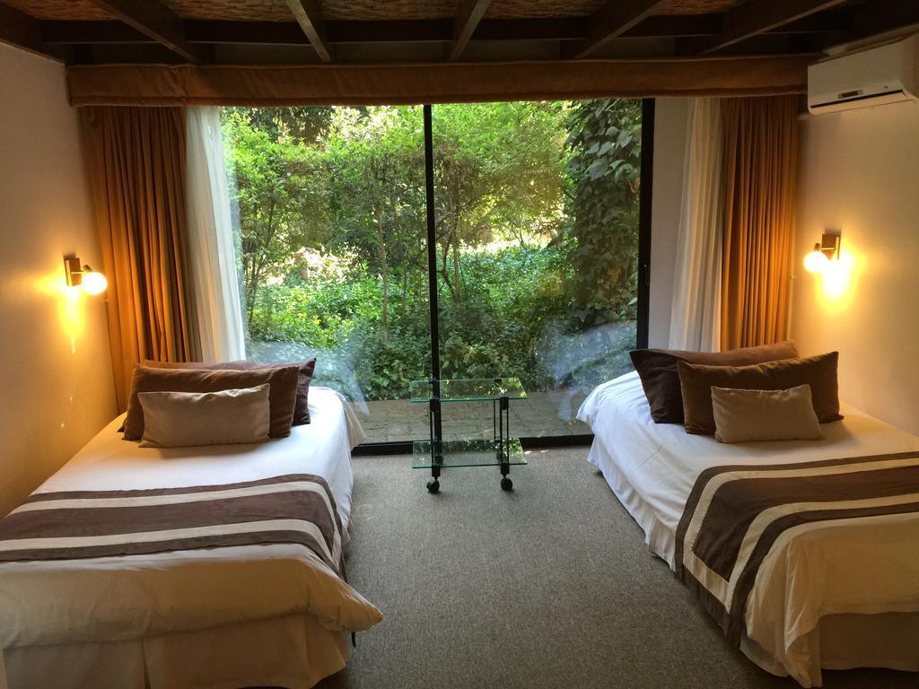Hotel Acacias De Vitacura Santiago del Cile Esterno foto