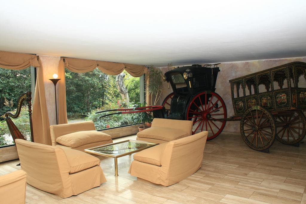 Hotel Acacias De Vitacura Santiago del Cile Esterno foto