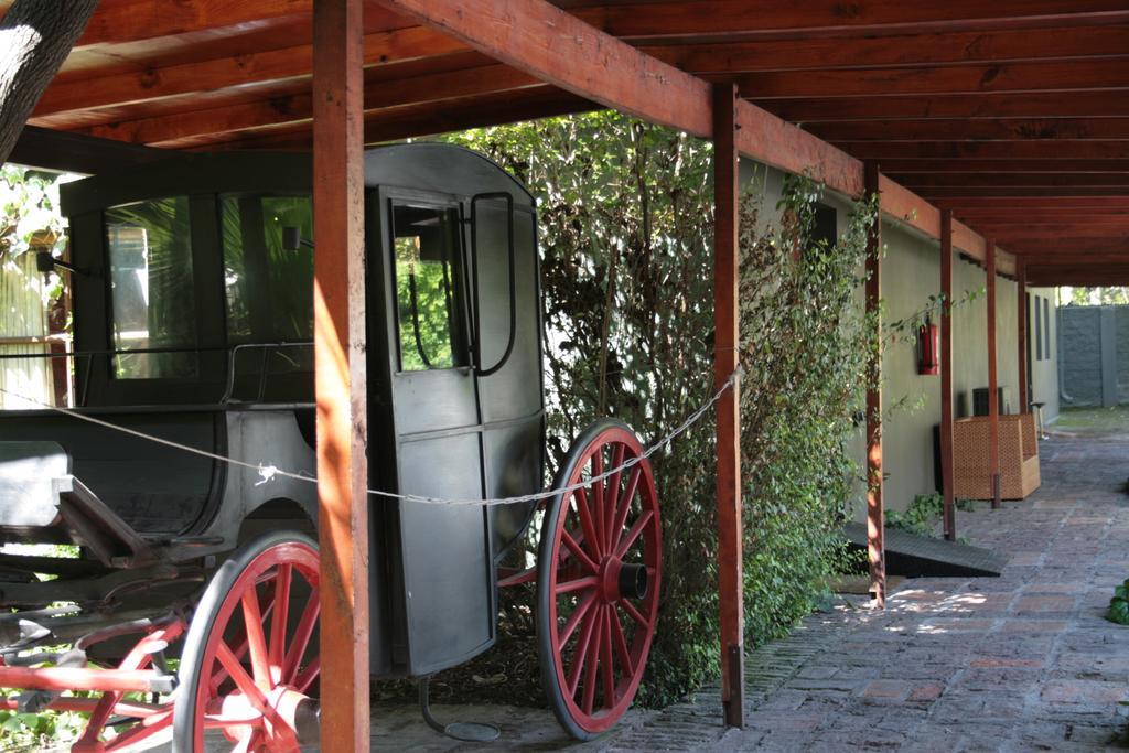 Hotel Acacias De Vitacura Santiago del Cile Esterno foto